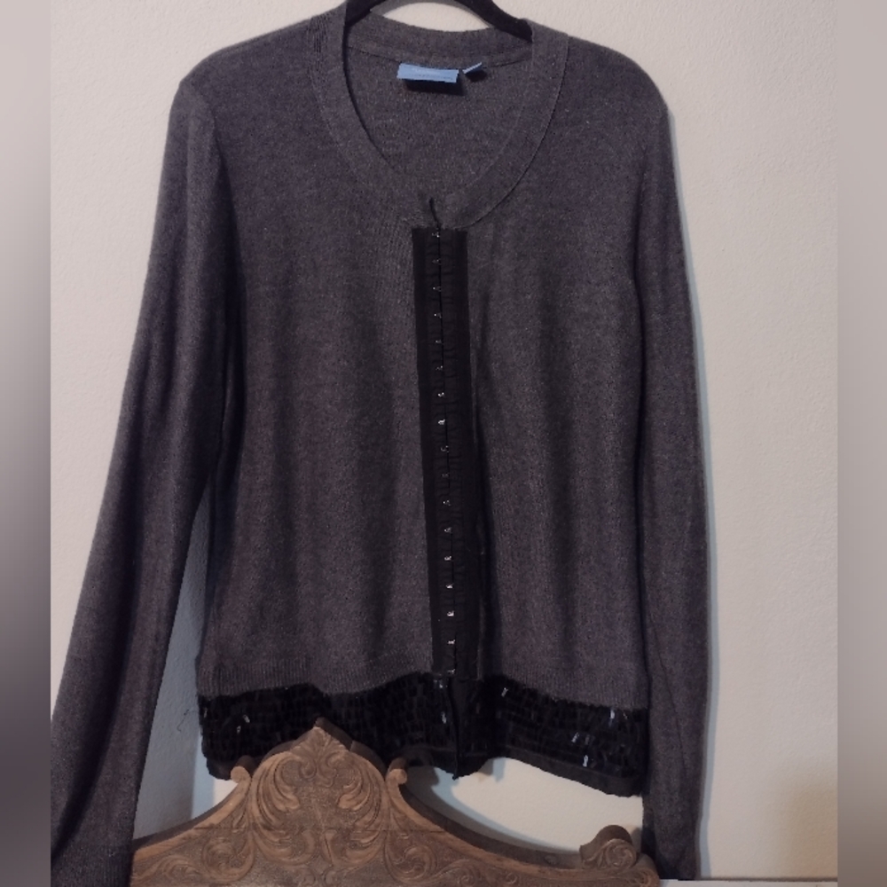 Simply Vera Vera Wang size large wool sweater with hook and eye details, sequins